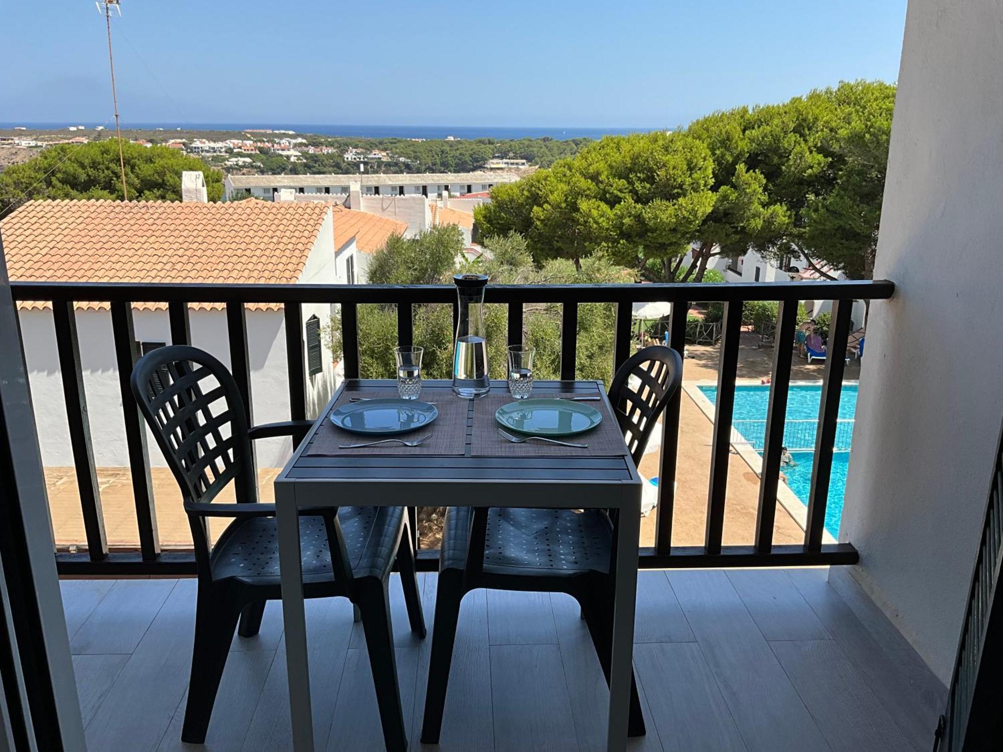 Vistas Al Mar Y La Piscina Apartment Arenal d'en Castell Exterior foto