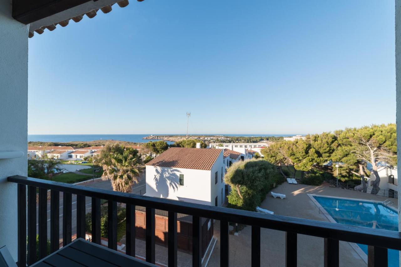 Vistas Al Mar Y La Piscina Apartment Arenal d'en Castell Exterior foto
